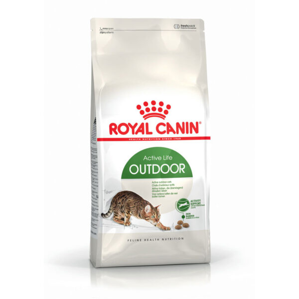 Royal Canin Complete Dry Cat Food Adult Active Life Outdoor